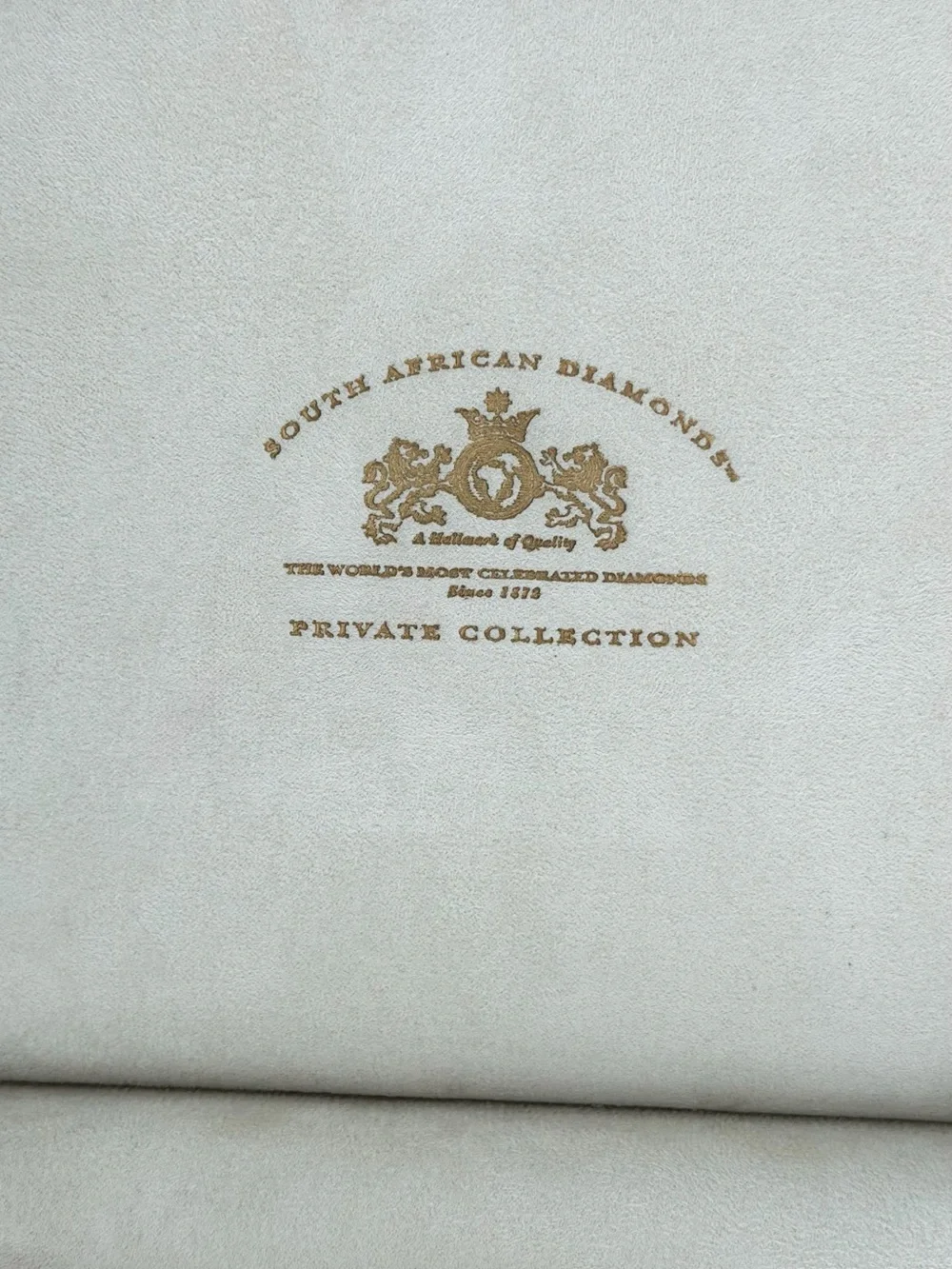 South African Diamonds Luxury Jewelry Presentation Box for a necklace/pendant